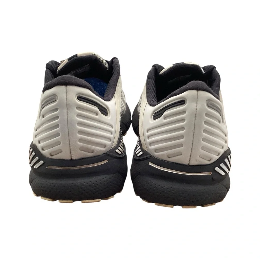 Brooks‎ Men's Black and White Athletic Shoes